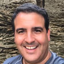 Roberto Tito Pando (pando_tito@)