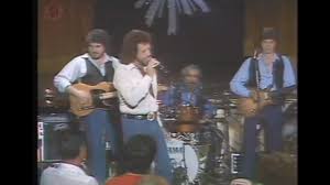 F she said i'm gonna hire a wino to decorate our home. David Frizzell I M Gonna Hire A Wino To Decorate Our Home 1982 Youtube