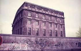Quot Look At This Photograph Taken Of The Berlin Wall Identify The Phrases From Consist Of Hope For Listen To Refer To Tarefero Took it for granted that. tarefero