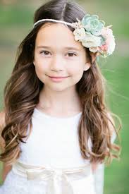 Take inspiration from the red carpet and if she's already gotten her fall haircut (inspired by the latest fall hair trends). 38 Super Cute Little Girl Hairstyles For Wedding Deer Pearl Flowers