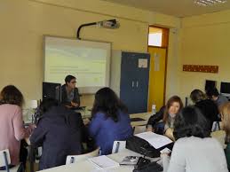 Vasco paisana, joana paisana e pedro paisana (de acordo com a foto, da esquerda para a direita), participaram nas olimpíadas portuguesas de biologia, tendo sido selecionados nas duas primeiras eliminatórias e disputado a terceira eliminatória. Noticias Das Escolas Cfaesintra