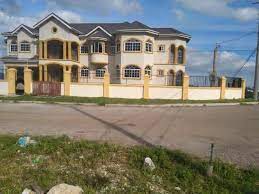Pin By Propertycozy Com On Jamaican Properties In 2021 Maine House House Styles House