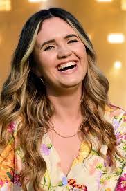 Hilary Lester's Instagram, Twitter & Facebook