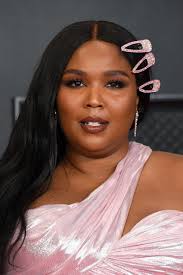 Lizzo apologizes for swearing during a hilarious grammys presentation. Lizzo Wore 2 Pink Hair Clips At The Grammys That Were From An La Mall