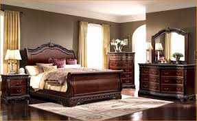 How To Choose A Big Bed For A Nice Bedroom Affordable Bedroom Furniture Traditional Bedroom Furniture Bedroom Furniture Stores