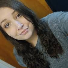 Lynn Strader's Instagram, Twitter & Facebook