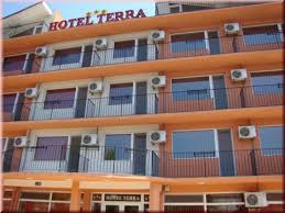 Situat la mai puțin de 10 minute pe jos de plaja de nisip de la marea neagră din eforie nord, hotelul holiday oferă o grădină cu o terasă de vară. Hotel Mondial 4 Eforie Nord Litoral Romania Alex Tours Vacante Sejururi Circuite Litoral Romania Turcia Bulgaria Grecia Spania