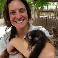 Ever wondered what a giant monitor lizard would eat if given a full buffet  of wild, crunchy, and savory foods? 🦎🍗 In this exciting video, we're  feeding our big monitor lizard a