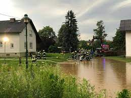 Am samstag weht ein böig auffrischender nordwind. Heftige Unwetter In Der Steiermark Sn At