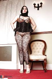 Arab cougars - ZB Porn