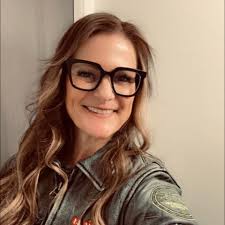 Hi Okanogan pals!❤️ There's a good chance I get to make a quick trip home  next week! It's fair week and I'd love to share a picnic table with  everyone! Bo and