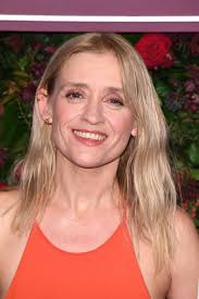 Her parents, brendan and mary (née doherty), are from donegal, ireland. Anne Marie Duff Watership Down Wiki Fandom
