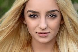 Contestants : Queen of the Universe Pageant