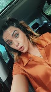 Courtney Sheets's Instagram, Twitter & Facebook