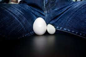 How do you check yourself for testicular cancer? Advice One Of My Testicles Is Bigger Than The Other Is It Cancer Montreal Gazette