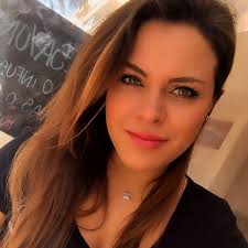 Gesagt werden muss auch, was dennis aogo als experte bei sky am vergangenen dienstag von sich gab. Woman 24 Crushed To Death Under Half Tonne Rock On Popular Majorca Beach World News Mirror Online