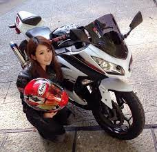 レディースバイク ffライダー選出 motard motardes moto