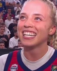 Hailey 😱 #women #basketball #ncaa #oat #tuff #itsthattime #insane