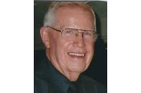 Daniel Ashline's Instagram, Twitter & Facebook