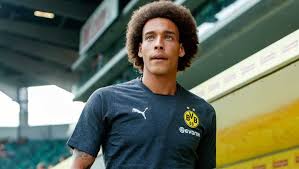 Podemos estar confiantes que ainda podemos ser campeões. Axel Witsel Explains Why He Turned Down Manchester United Transfer