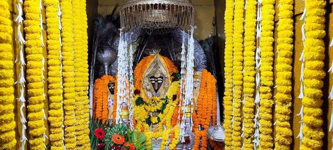 माँ बगलामुखी चोला सेवा