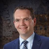 2200+ profils pour “.... .... Robbe”