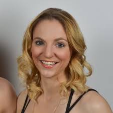 Lauren Holler's Instagram, Twitter & Facebook