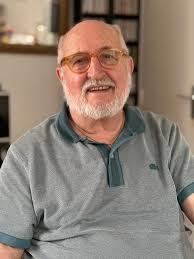 JEAN BARRAL, LIBRE ET DÉVOUÉ Jean Barral va avoir 80 ans dans quelques  semaines. Après avoir exercé des fonctions ecclésiastiques dans l'Hérault  durant près de 50 ans