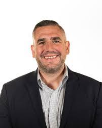 Andrew Vandiver's Instagram, Twitter & Facebook