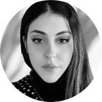 Jessica Martinelli's Instagram, Twitter & Facebook