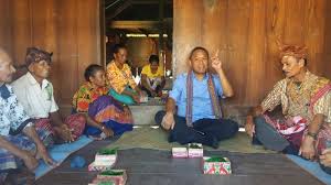 Maybe you would like to learn more about one of these? Wah Benny K Harman Masuk Ke Rumah Raja Malaka Wehali Pos Kupang