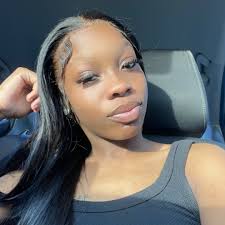 Cleaning myrah room and i see bout...