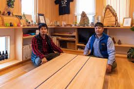 インタビュー もみの木の内装材にこだわる もみの木ハウス新潟 山田雄一さんの家づくり Daily Lives Niigata デイリー ライブズ ニイガタ