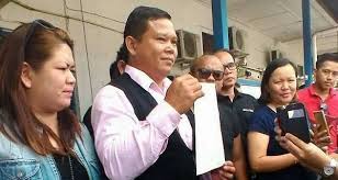 Luahan watson mendapat reaksi ratusan netizen yang mahunya menyaman stesen televisyen. Hina Nama Bapa Watson Nyambek Report Polis