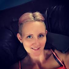 Loretta West (Loretta50611022@)