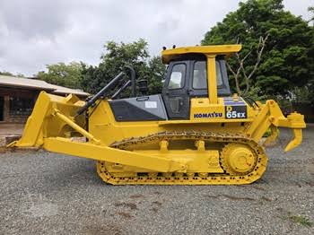 Komatsu D65EC-12E Crawler Dozer