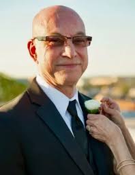 My deepest condolences to the Majoria Drugs family as they mourn the  passing of owner Dennis Bodungen, someone who did so much for our community  and meant so much to it.