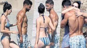 Berk Oktay, sevgilisi Yıldız Çağrı Atiksoy ile Çeşmede aşka geldi -  Magazin Haberleri