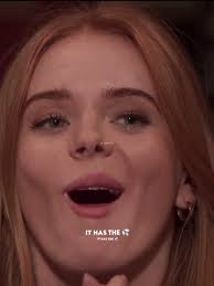 Thought this would be funny…. Ik it’s not. #abbeycowen #behindthescenes  #behindthescenesfatethewinxsaga #fatethewinxsaga #DeezerMusicPower #funny  #itscorn