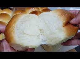 Roti no oven no mixer bahan bahan 1 300gr tepung terigu protein tinggi (cakra kembar) 2 ragi instan/induk roti 2 sdt 3 margarin 1 sdm 4 air 150 ml 5 gula 50gr 6 kuning telur 1 butir 7 susu bubuk. Pin Di Roti Sobek