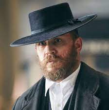 Making a surprise comeback at the end of the last series, the very unhealthy looking jewish gangster alfie. Peaky Blinders Tom Hardy Had Bizarre Alfie Solomons Inspiration