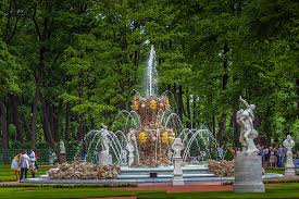 The Most Famous Garden In St Petersburg Russia