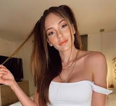 The lina tejeiro's statistics like age, body measurements, height, weight, bio, wiki, net worth posted above have been gathered from a lot of credible websites and. Llena De Cicatrices Lina Tejeiro Comparte Imagenes Luego De Su Cirugia El Intranews