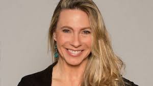 María Marty, Autor en Al Poniente