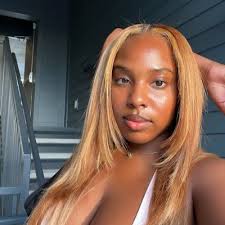 I'M THAT GIRL. (@Primadonnaa__)