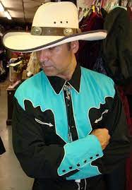 Be Sure To Wear Your Cowboy Boots And A Cowboy Hats If You Need Complete Western Outfits Or Just A Fanc Western Shirts Vintage Outfits Country Western Outfits