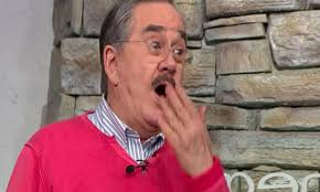 Pedro sola causa polémica con tweet sobre la línea 12 del metro aunque pedro sola siempre está en boca de todos, por lo simpático que es al expresarse, esta vez está dando de qué hablar por haber dado su opinión sobre el tema del lamentable accidente ocurrido hace más de un mes en la línea 12 del metro de la cdmx. Pedro Sola Es Captado Con Su Novio Y Celebran 18 Anos Juntos El Pinero Periodismo Y Debate