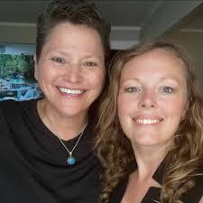 Wendy Compton's Instagram, Twitter & Facebook