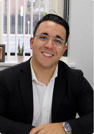 Meet Our Team! Curvebreakers Dedicated Team of Professionals