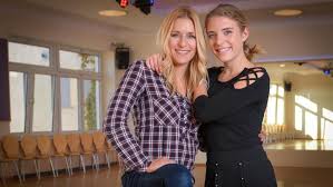volksmusik star stefani hertel 39 und tochter johanna 17 in der dresdner tanzschule lax semperopernball semper oper tochter